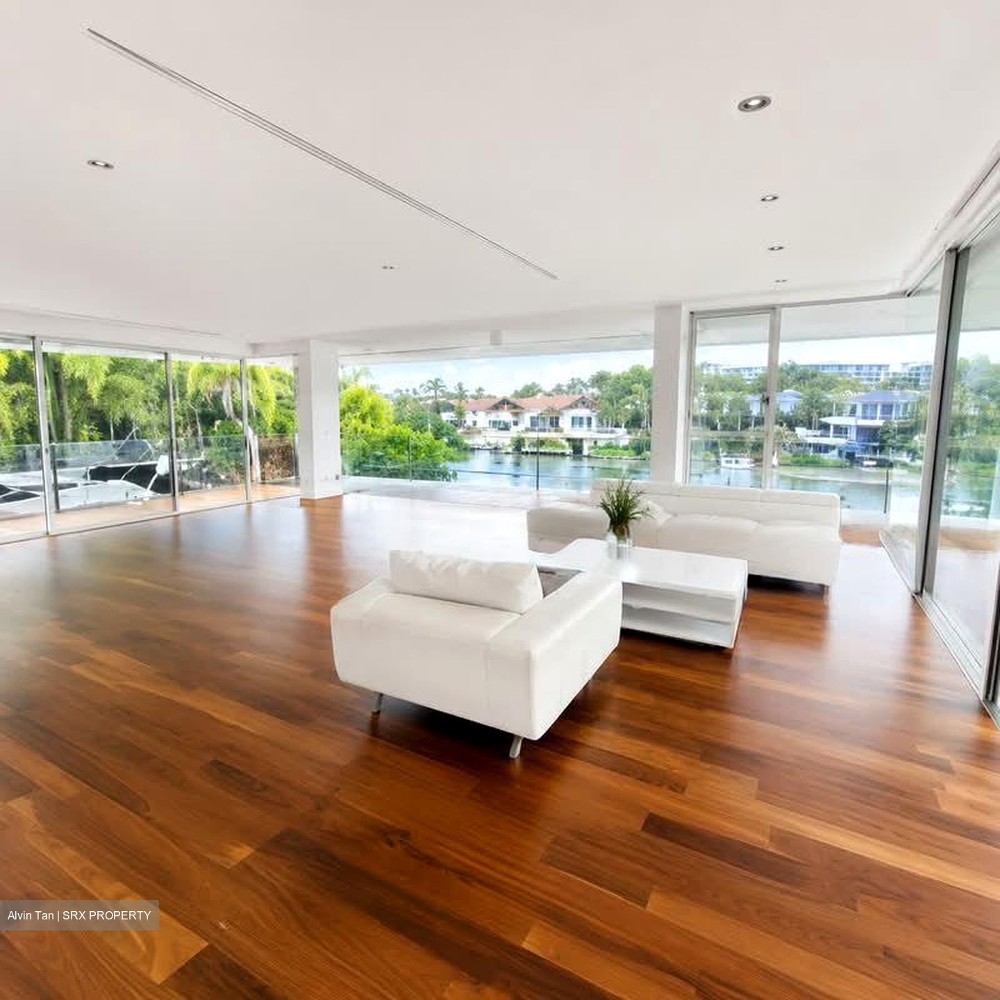 Ocean Drive (D4), Detached #566103361